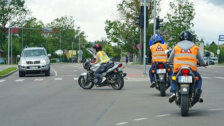 a kategorija, a1 kategorija, motocikla tiesības
